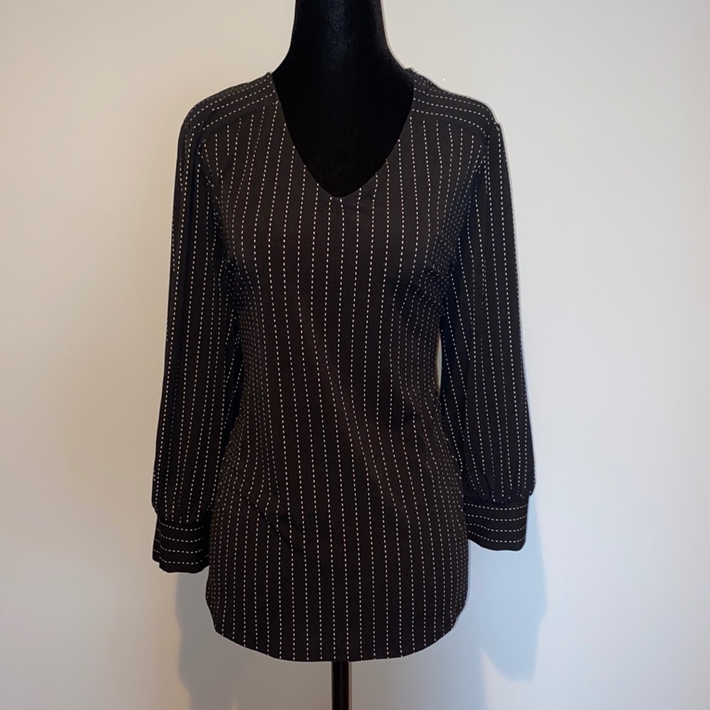 Adrianna Papell blouse NWT XL black pinstripes